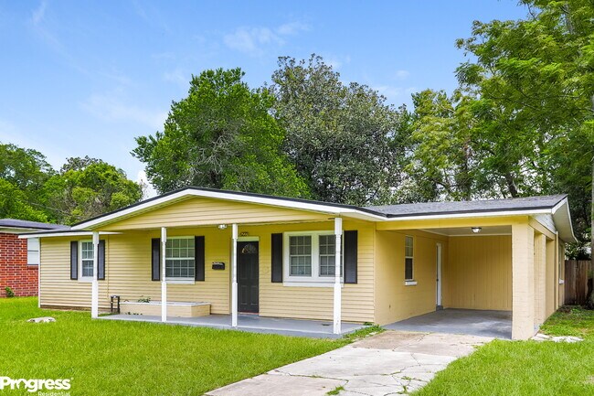 Building Photo - 6227 Pine Summit Dr