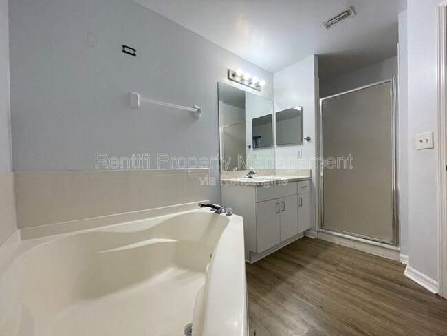 Building Photo - 11495 Forest Mere Dr