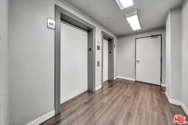 Building Photo - 4477 Woodman Ave