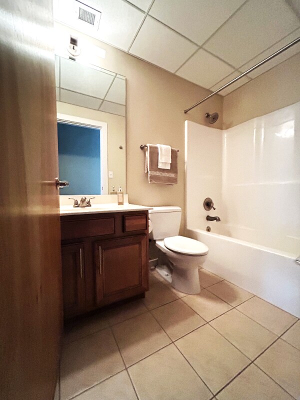 Building Photo - 515 W Main St