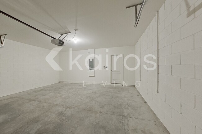 Building Photo - 32040 Katelin Cir