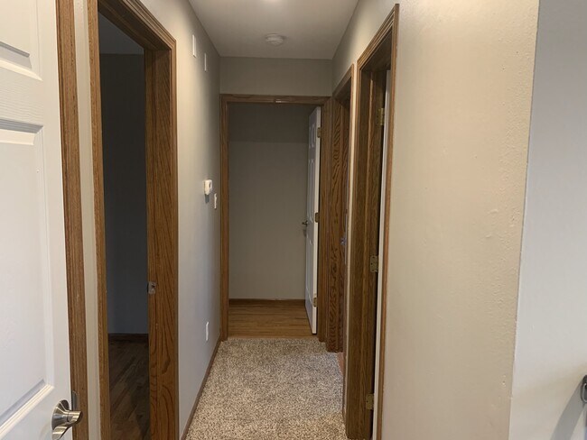 Building Photo - 1226 Cherry Pky