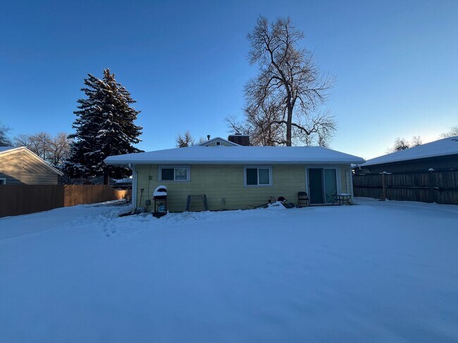 Building Photo - Wonderful Home Near City Park
