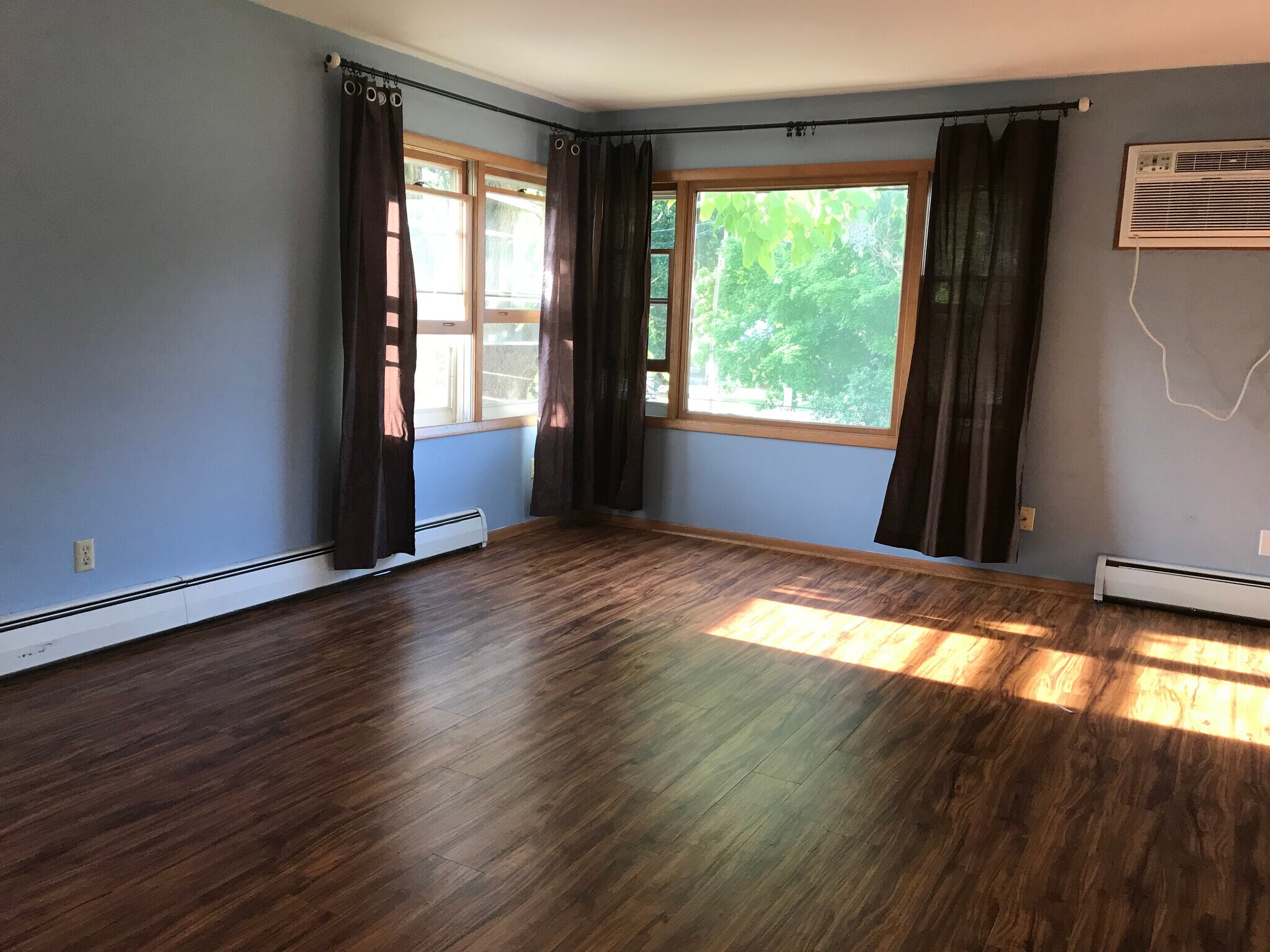 Building Photo - 413 S Charter St