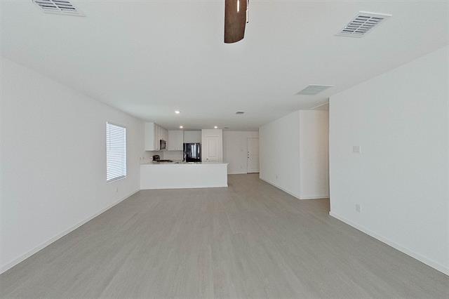 Building Photo - 814 Ginkgo Wy