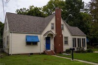 Building Photo - 107 E Taylor Ave