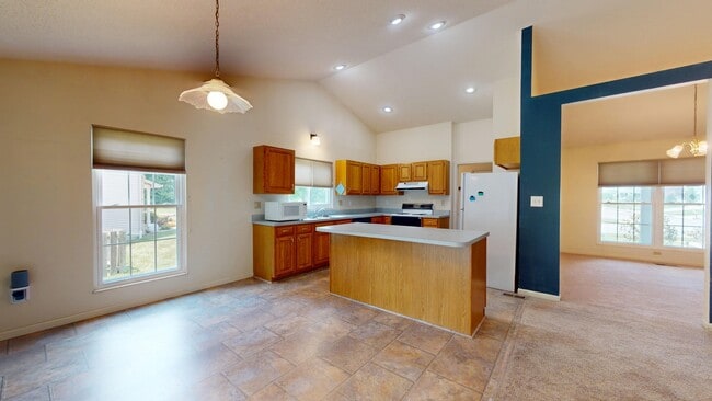 Building Photo - 1125 Butternut Ln