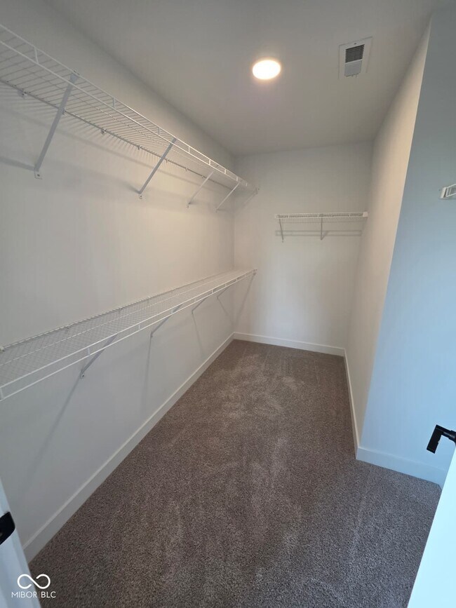 Building Photo - 10715 Mangrove Dr