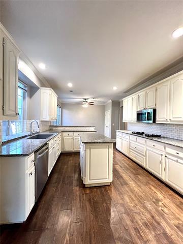 Building Photo - 4401 Crown Ridge Dr