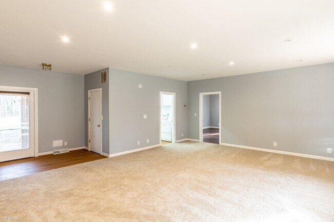 Building Photo - 4 br, 3 bath House - 1118 Wolf Trap Road