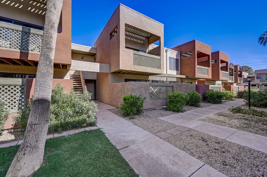 Building Photo - 3500 N Hayden Rd