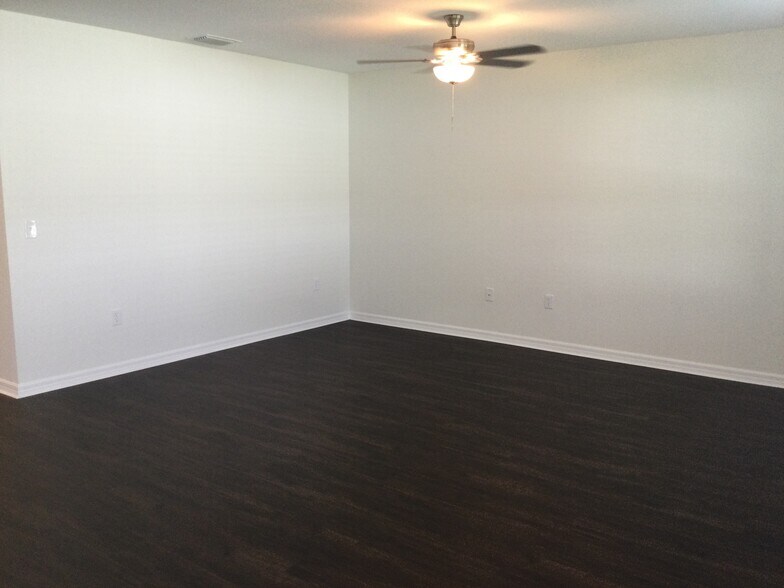 Building Photo - 3429 San Moise Pl