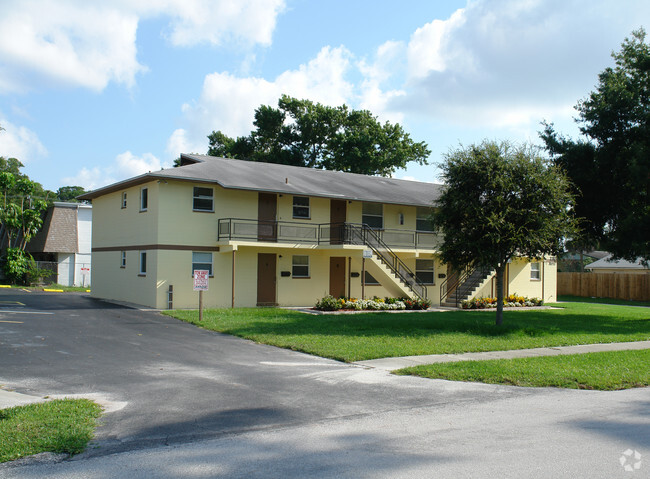 Primary Photo - 330 Orange Blossom Dr