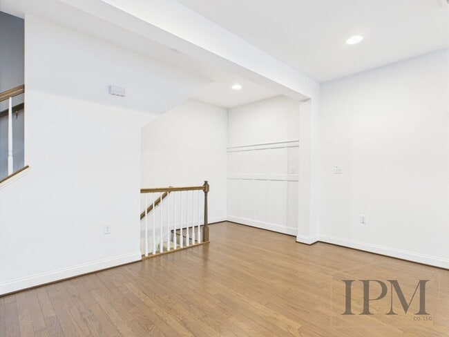 Building Photo - 2-bedroom 2.5 bath Luxury Townhome located...