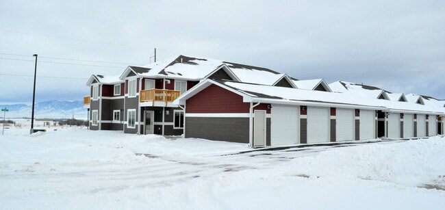 Building Photo - 3 Bedroom 2 Bathroom Condo * Flexible Leas...