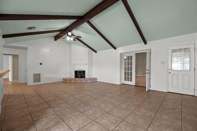 Building Photo - 6619 Indian Lake Dr