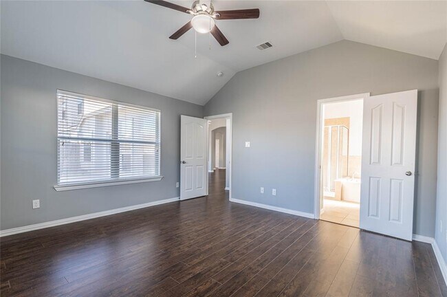 Building Photo - 3027 Cimarron Pass Dr