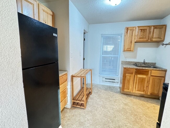 Building Photo - 2 BEDROOM, 1 BATHROOM SINGLE FAMILY HOME CLOSE TO DOWNTOWN CHEYENNE