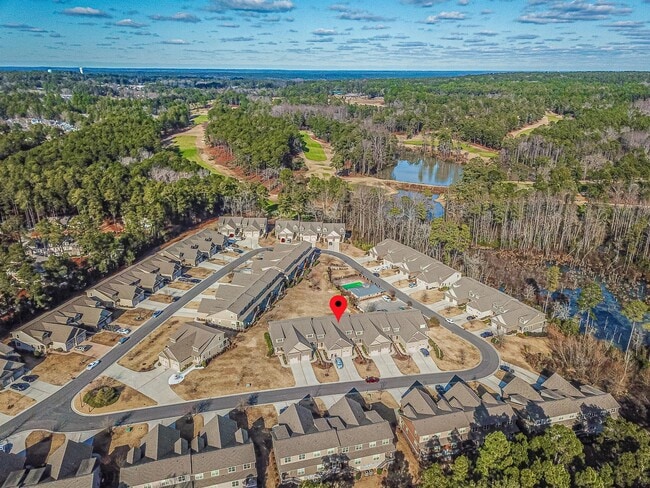 Building Photo - 113 Cypress Cir