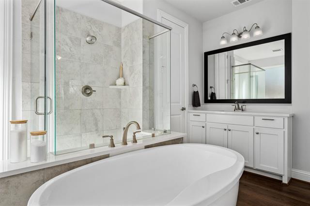 Building Photo - 4602 Lorion Dr