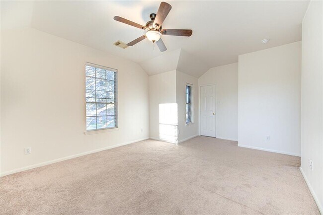 Building Photo - 21735 Oakbridge Park Ln
