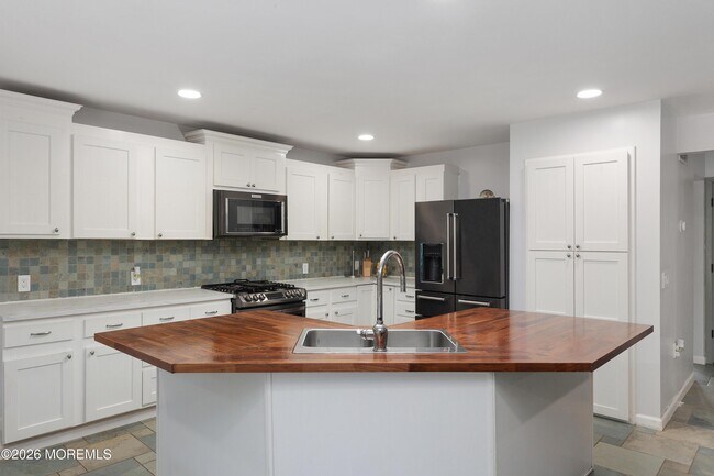 Building Photo - 2450 Capshaw Rd