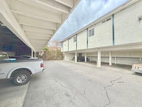 Building Photo - 111 N Lincoln Ave