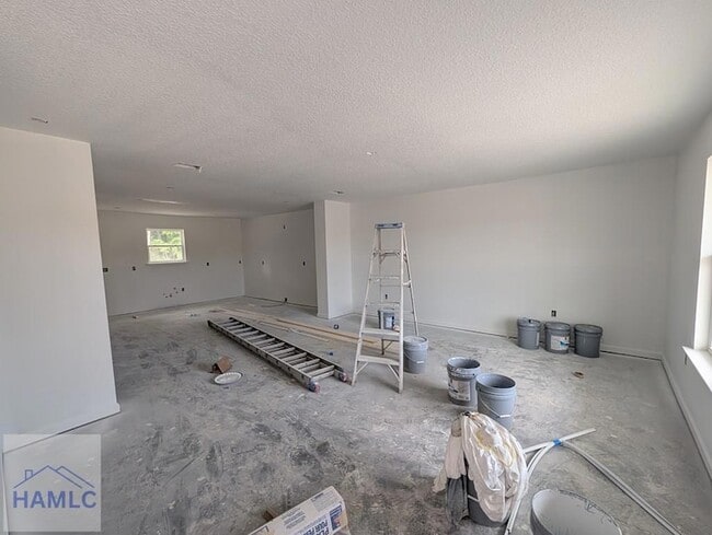 Building Photo - 20-B1 Frasier Ln SW
