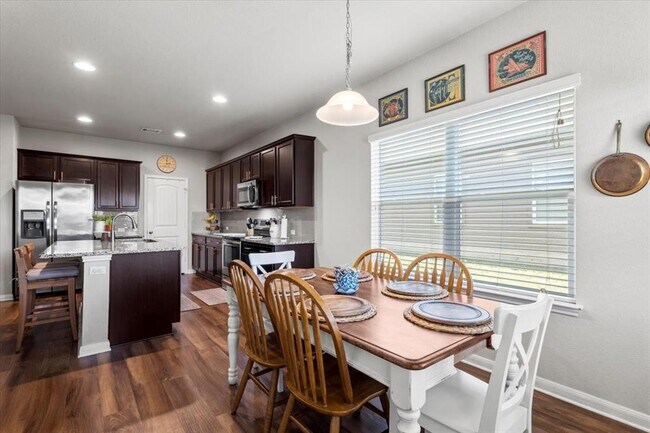 Building Photo - 1300 Ferryman Dr