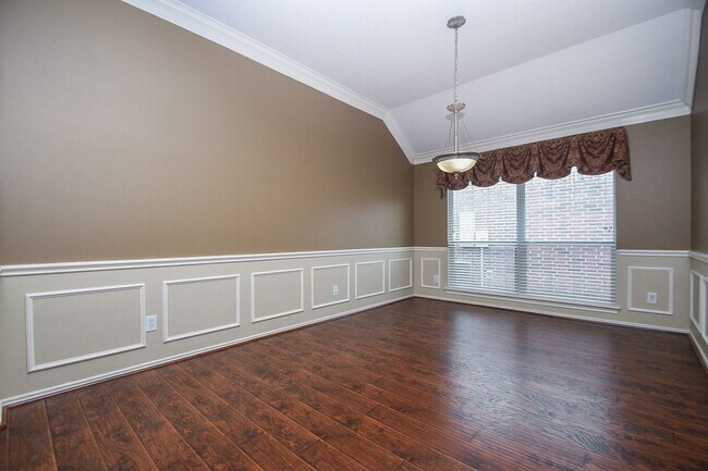 Building Photo - 1407 Sullivan Springs Dr