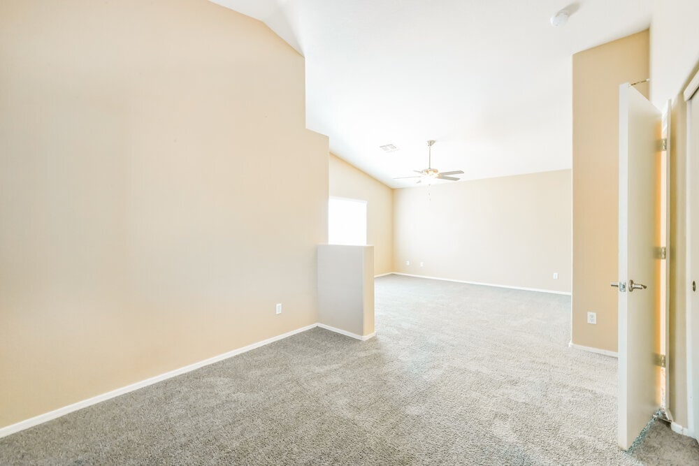 Building Photo - 803 S Chatsworth