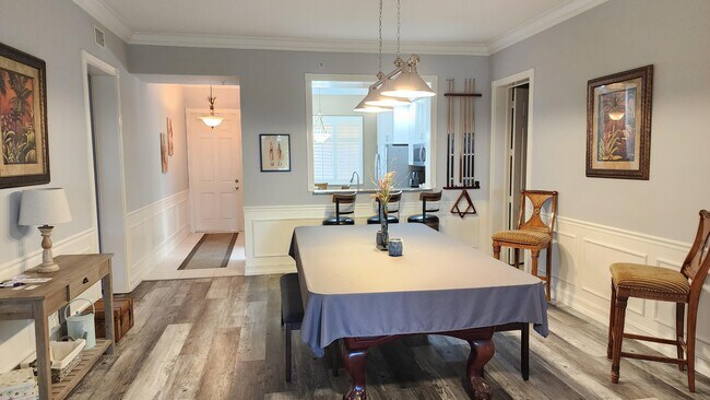 Building Photo - 35 Harbour Isle Dr W