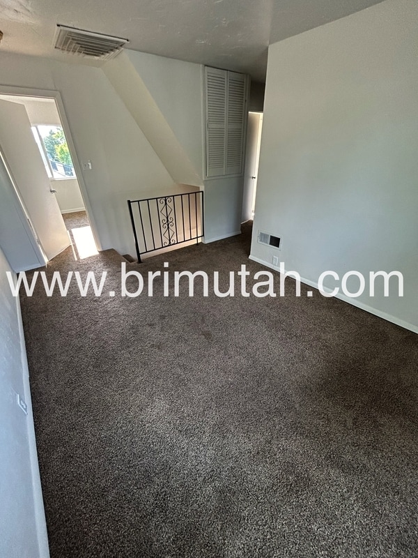 Building Photo - 254 E 700 S