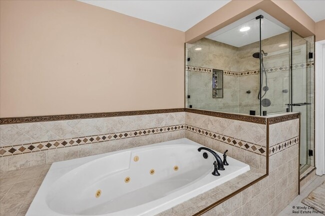 Building Photo - 13957 Emma Ln