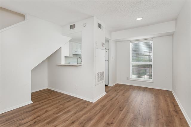 Building Photo - 1901 N Fitzhugh Ave