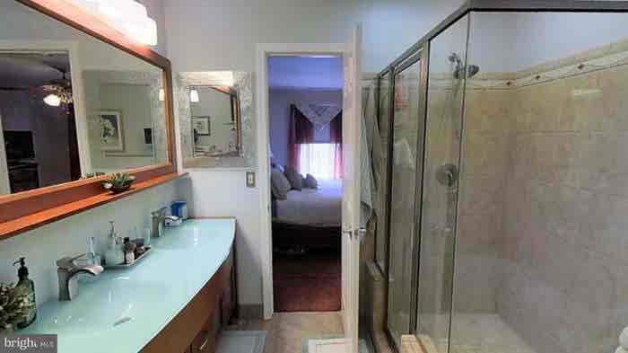 Building Photo - 16401 Andrea Ct