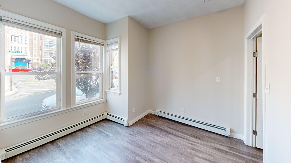 Building Photo - 129 Eutaw St