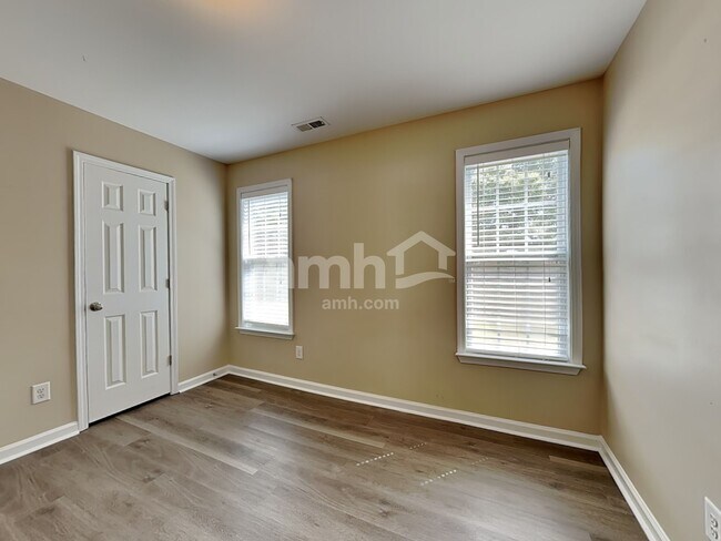 Building Photo - 1305 Tawny View Ln