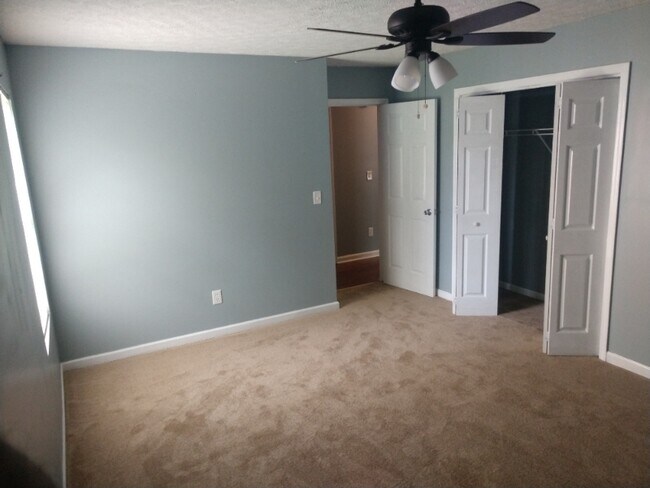 Building Photo - 6019 Bashon Ct