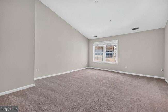 Building Photo - 2495 Cheyenne Dr