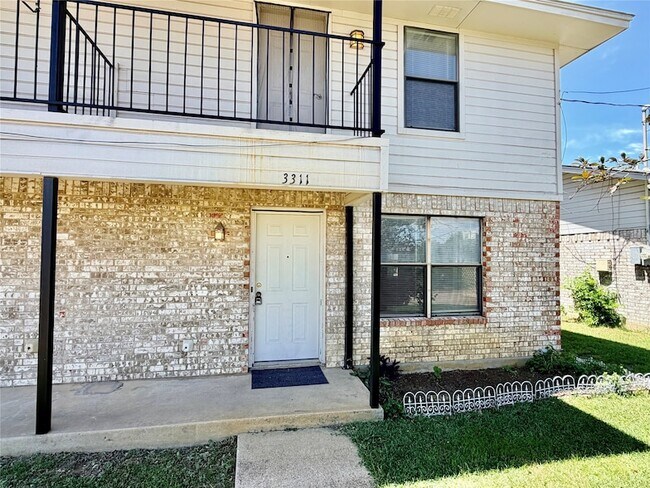 Building Photo - 3311 Fallmeadow St