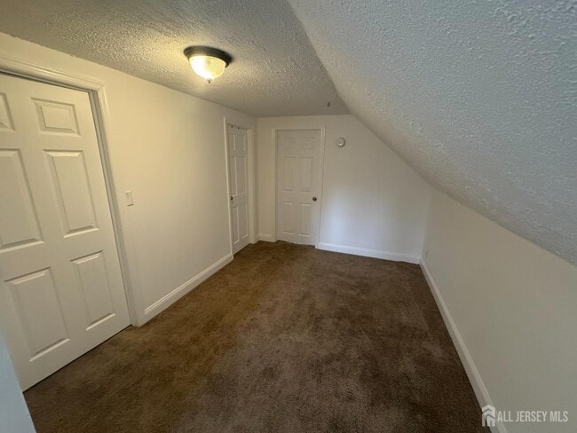 Building Photo - 51 Kenwood Terrace