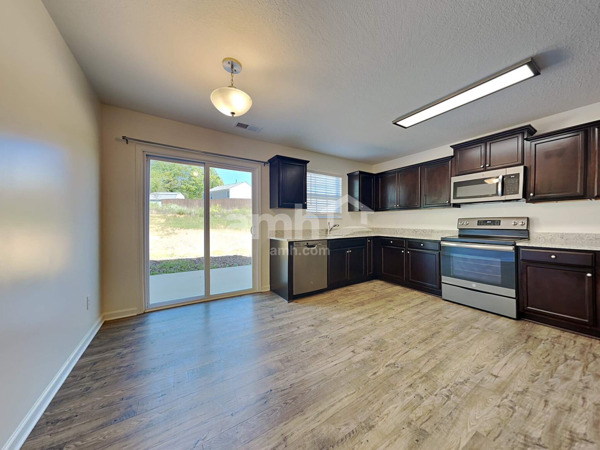 Building Photo - 2578 Cottonwood Dr