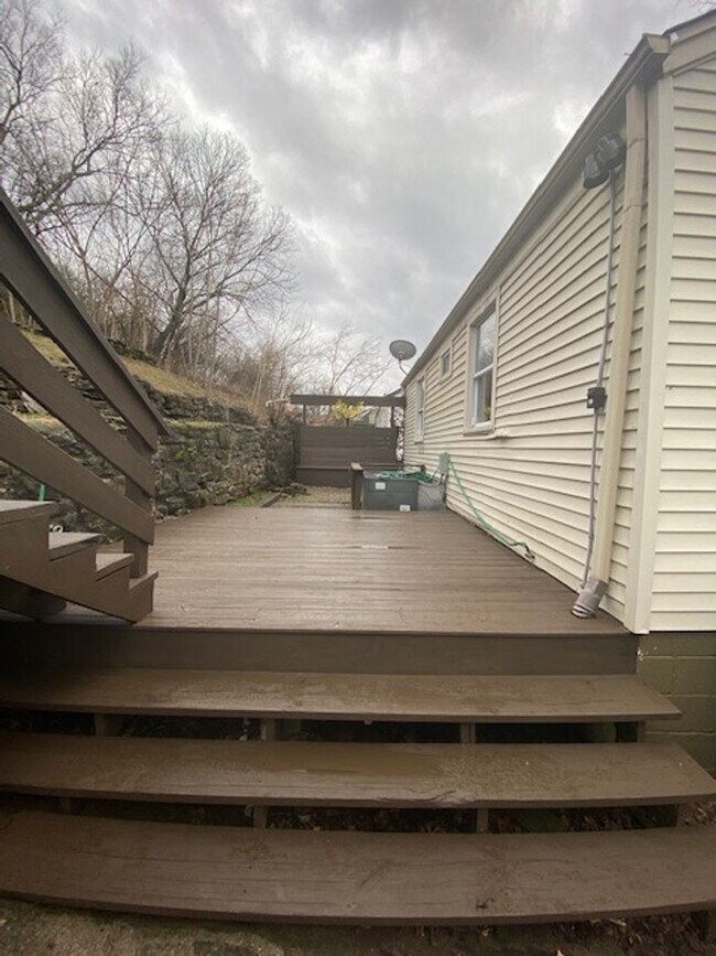 Building Photo - Adorable 2 Bedroom 1 Bath Home in Sylvan H...