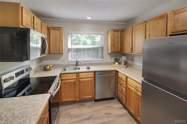 Building Photo - 1392 Justerini Dr