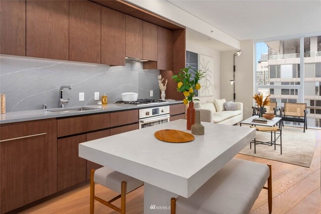 Building Photo - 1Bd/1Ba Seattle Condo