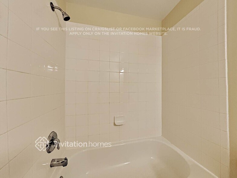 Building Photo - 7418 Antietam Ct E