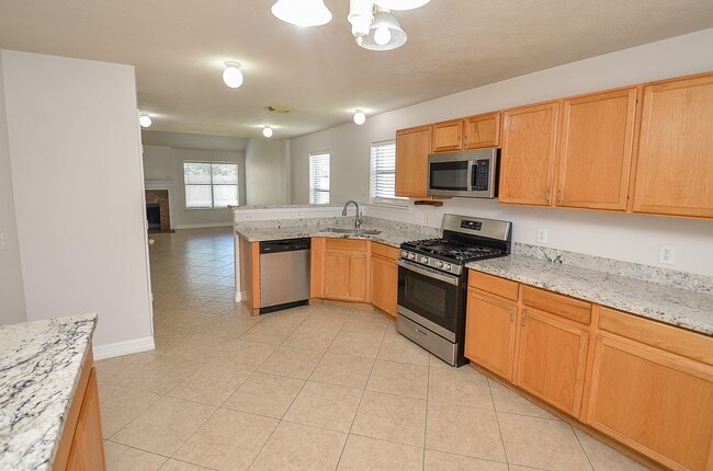 Building Photo - 21026 Bent Lake Dr