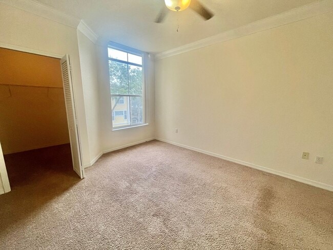 Building Photo - 1100 Lake Shadow Cir