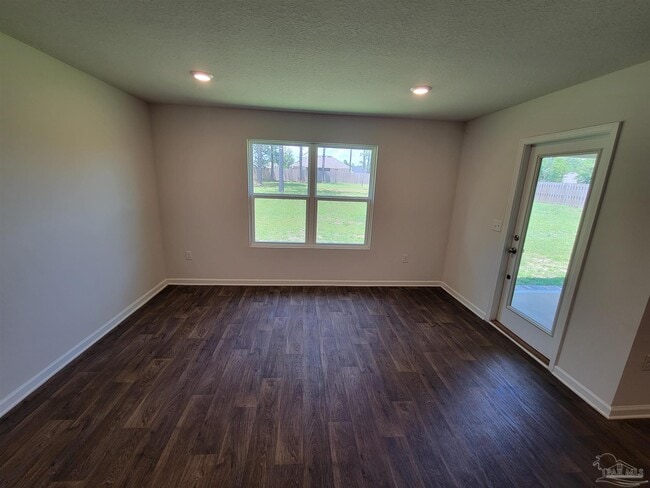 Building Photo - 8016 Twin Cedar Dr